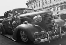 Paine Urges Americans To Declare Independence